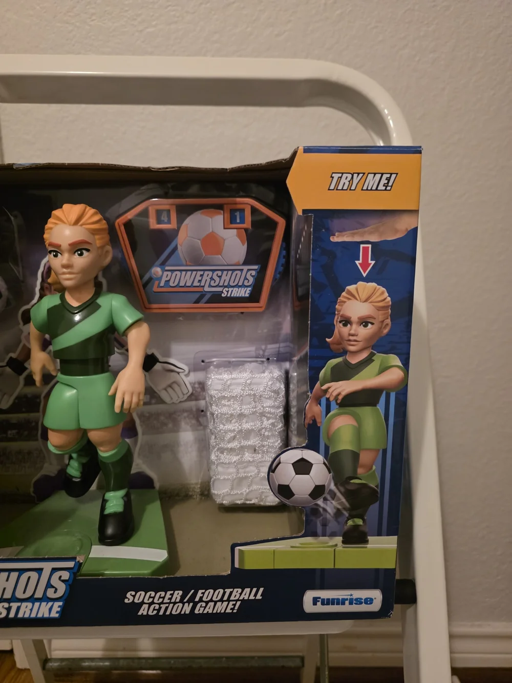 PowerShots Strike Green Soccer Action Figure Playset